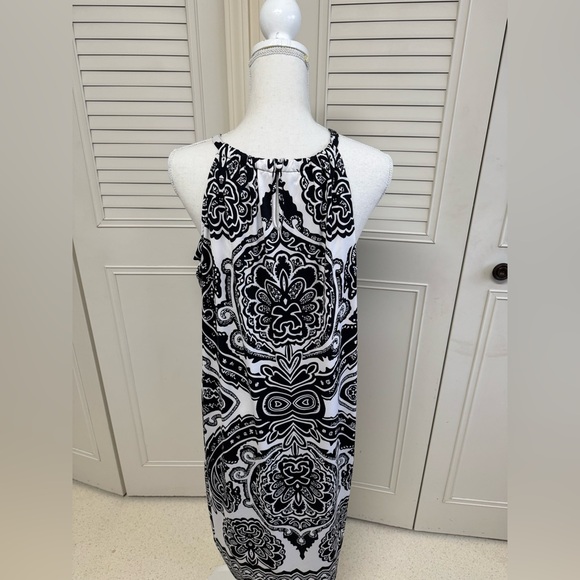 Women’s 2X black and white shift dress - Picture 7 of 8